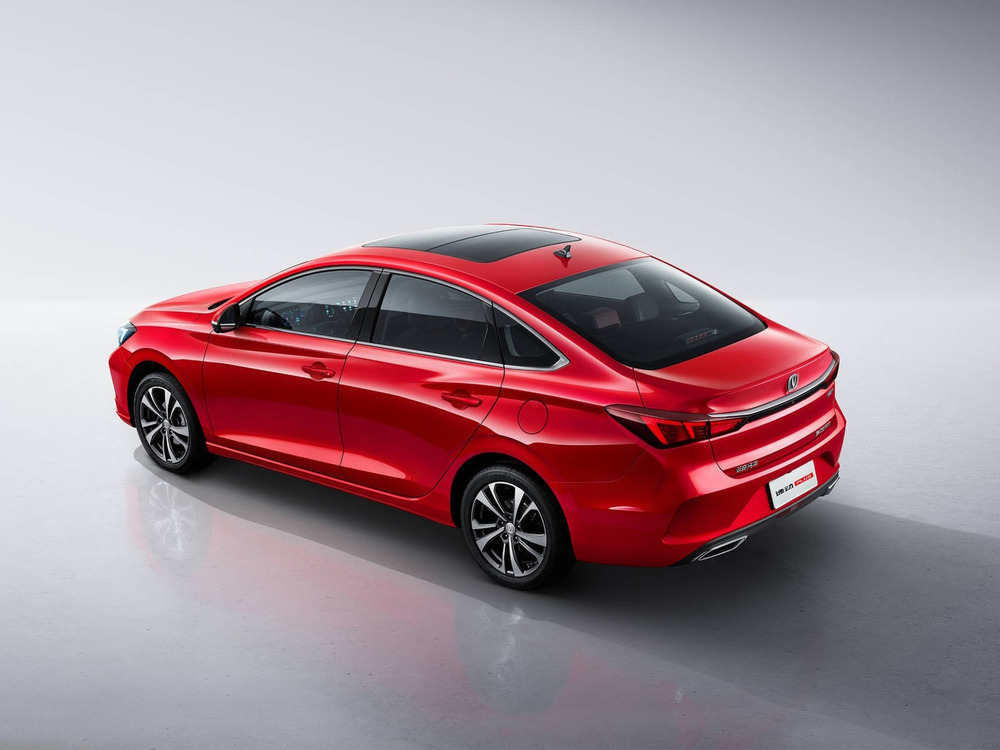 Changan Eado 2023. Changan Eado Plus 2020. Чанган седан 2022. Changan Eado Plus 2021.